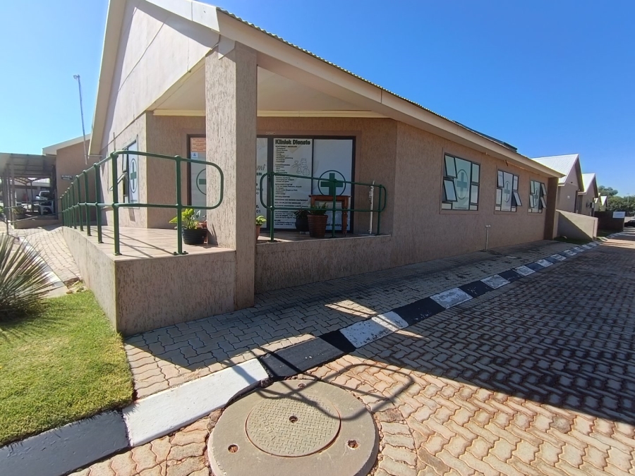 2 Bedroom Property for Sale in Wilkoppies North West